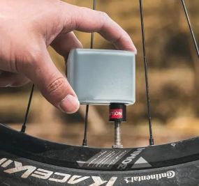 Портативний електричний насос ROCKBROS AS1 Mini з високим тиском, з наконечником для вентиля FV/AV, для дорожніх та гірських