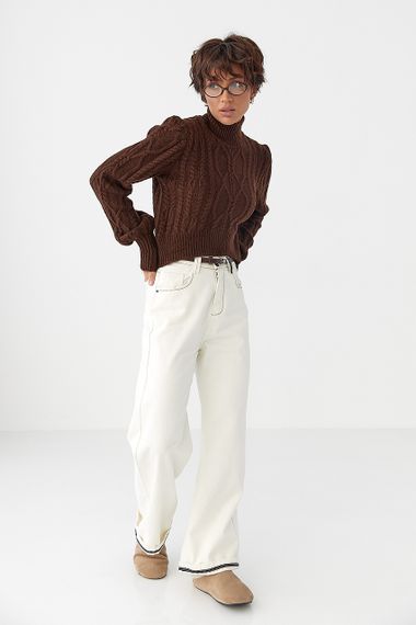 Короткий в’язаний светр з косичками - коричневий цвет, ONE SIZE (є розміри) | Зображення 2