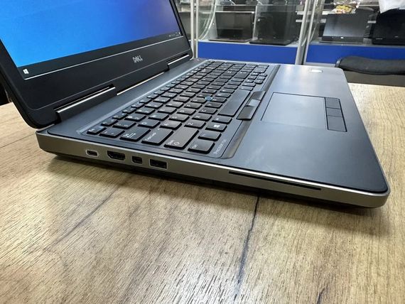 Ноутбук  Dell Precision 7520 15,6" IPS intel i7 7920HQ/8Gb/512SSD/Quadro M1200  Б/В | Зображення 3