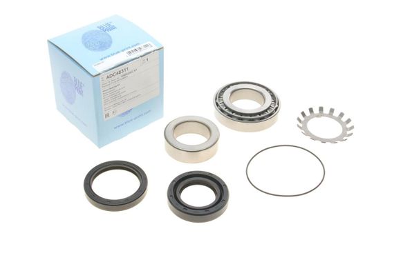 Підшипник маточини задня Mitsubishi L200 Montero Pajero 82-96 ADC48311