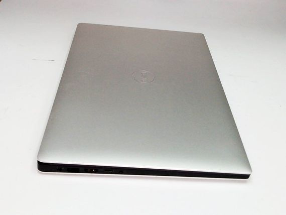 Мобильная рабочая станция Dell Precision 5540 / 15.6" (1920x1080) IPS / Intel Core i7-9850H (6 (12) ядер по 2.6 - 4.6 GHz) / 16 GB DDR4 / 256 GB SSD NVMe / nVidia Quadro T1000, 4 GB GDDR5, 128-bit / WebCam б/у | Зображення 5