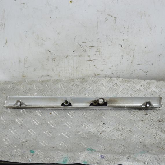 Панель підсвічування заднього номера ляди Volkswagen T4 1990-2003 Накладка освітлення номера Фольксваген т4 705829213 | Зображення 3