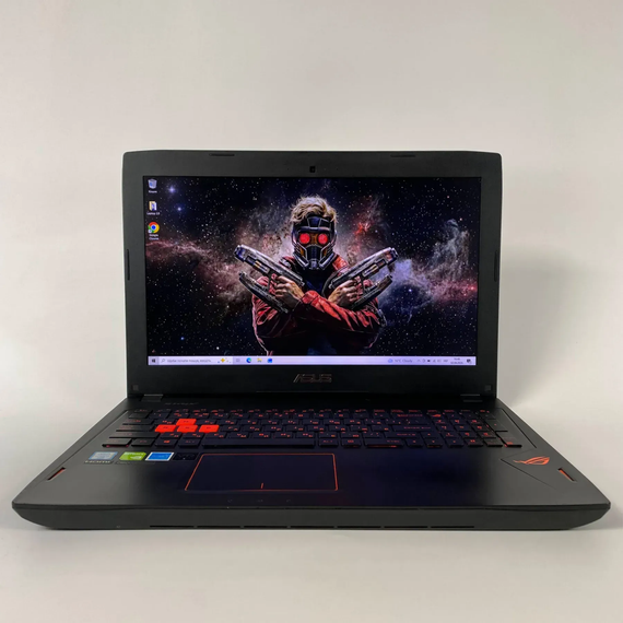 Игровой ноутбук Б-класс Asus ROG Strix GL502SV / 15.6" (1920x1080) IPS / Intel Core i7-6700HQ (4 (8) ядра по 2.6 - 3.5 GHz) / 16 GB DDR4 / 500 GB SSD / nVidia GeForce GTX 1070, 8 GB GDDR5, 256-bit / WebCam / HDMI б/у + Подарок Беспроводная мышь / USB | Зображення 1