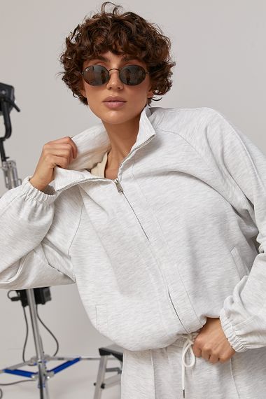 Вільний спортивний костюм із прямими штанами та кофтою з рукавами-реглан - світло-сірий цвет, M (є розміри) | Зображення 2