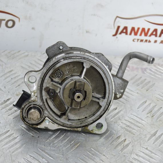 Вакуумний насос Toyota Yaris 1.4 D-4D 1999-2005 помпа вакуумна Тойота Яріс