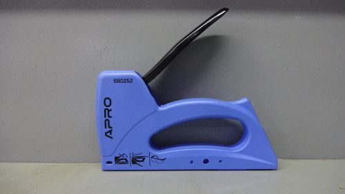 Степлер рессорный для скобы 6-10мм пластиковый корпус APRO