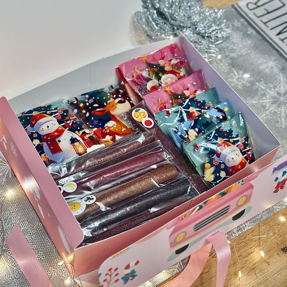 Подарунковий набір пастили XL «Різдвяна колекція смаків» — три види пастили, 1,3 кг (рожева коробки) | Зображення 2
