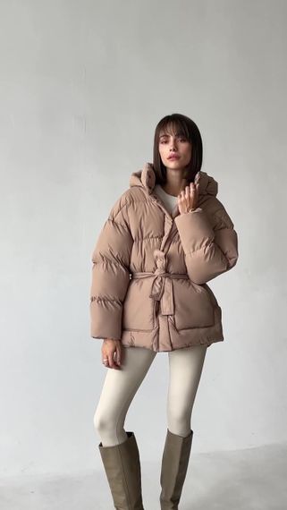 Пуховик з поясом бежевий XL