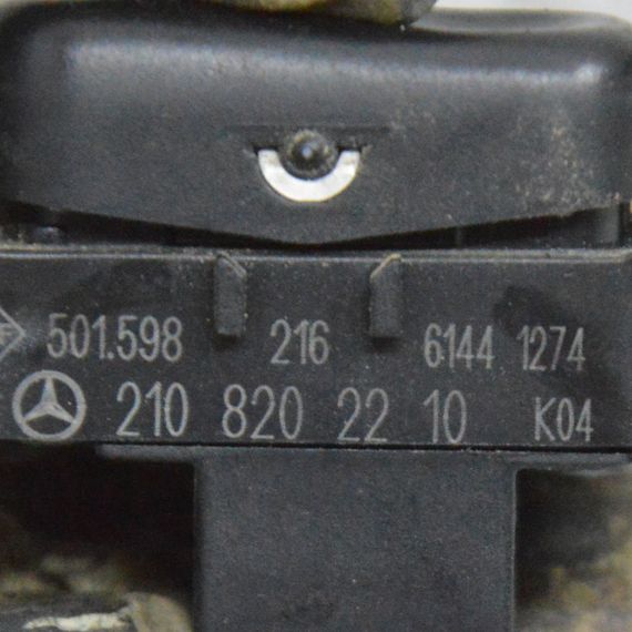 Кнопка включення омивача фар Mercedes E-Class W210 1995-2002 Кнопка омивача фар Мерседес 2108202210 | Зображення 2