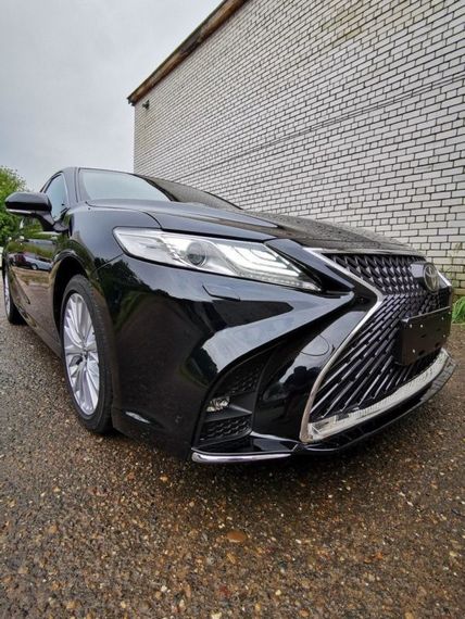 Комплект обвісів Lexus LS style для Toyota Camry 2018-2024 рр | Зображення 3