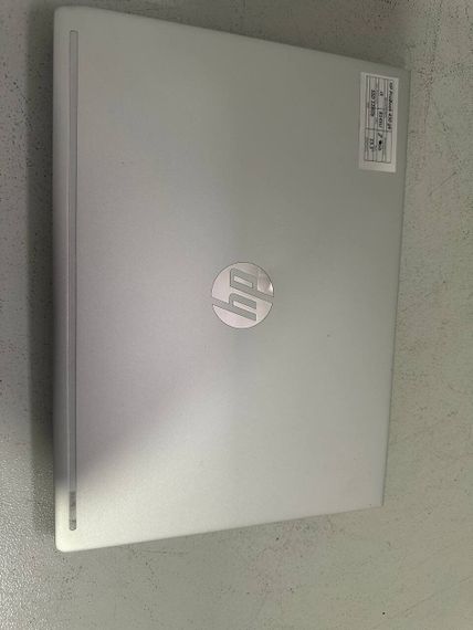 Ультрабук Б-класс HP ProBook 430 G6 / 13.3" (1366x768) TN / Intel Core i3-8145U (2 (4) ядра по 2.1 - 3.9 GHz) / 8 GB DDR3 / 128 GB SSD / Intel UHD Graphics / WebCam / HDMI б/у | Зображення 6