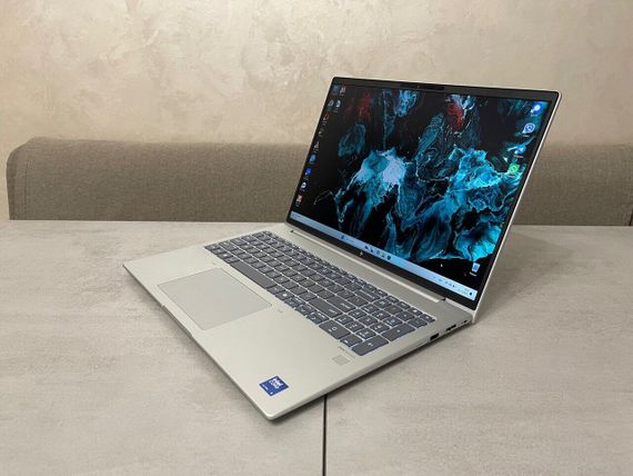 Ультрабук HP EliteBook 660 G11 / 16" (1920x1200) IPS / Intel Core Ultra 5 125U (12 (14) ядер по 1.3 - 4.3 GHz) / 16 GB DDR5 / 512 GB SSD M.2 / Intel Graphics / WebCam / Fingerprint б/в | Зображення 4