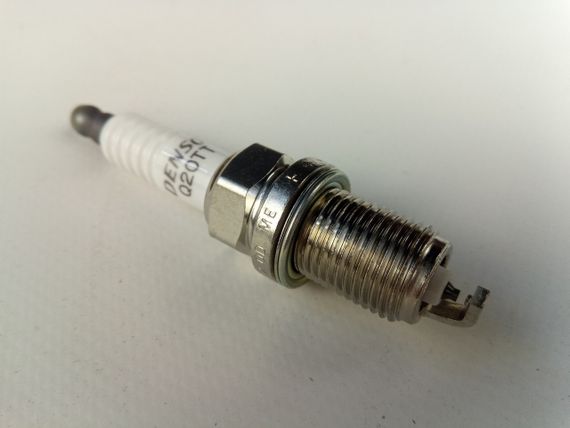 Свічка запалювання DENSO TT Q20TT.4/T07 ВАЗ 2110-2112 16 кл.  4 шт. в упак. ціна за шт. (2112-3707010) | Зображення 2
