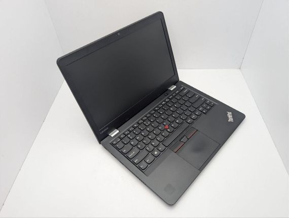 Ноутбук Lenovo ThinkPad 13 / 13.3" (1366x768) TN / Intel Core i3-7100U (2 (4) ядра по 2.4 GHz) / 8 GB DDR4 / 240 GB SSD / Intel HD Graphics 620 / WebCam б/у | Зображення 5