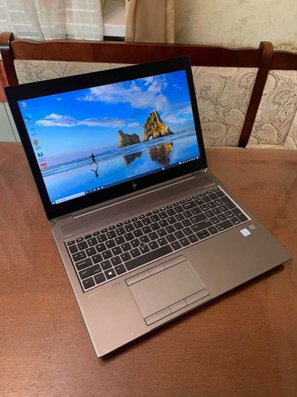 Мобильная рабочая станция HP ZBook 15 G5 / 15.6" (1920x1080) IPS / Intel Xeon E-2176M (6 (12) ядер по 2.7 - 4.4 GHz) / 16 GB DDR4 / 256 GB SSD / nVidia Quadro P2000, 4 GB GDDR5, 128-bit / WebCam б/у | Зображення 1