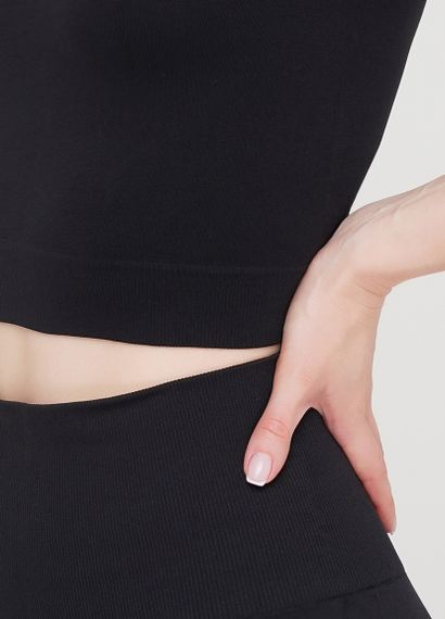 Футболка жіноча укорочена безшовна CROP T-SHIRT 18859 S-M чорна | Зображення 4