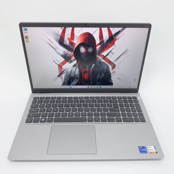 Ультрабук Dell Latitude 5530 / 15.6" (1920x1080) IPS / Intel Core i7-1355U (10 (12) ядер по 3.7 - 5.0 GHz) / 16 GB DDR4 / 256 GB SSD / Intel Iris Xe Graphics / WebCam б/у + Подарок Мышка и коврик | Зображення 2