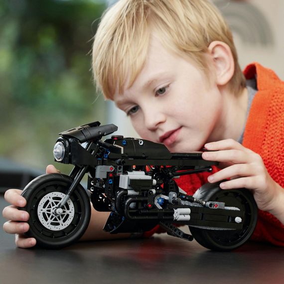 Конструктор LEGO Technic Бетмен: Бетцикл 641 деталь (42155) | Зображення 5