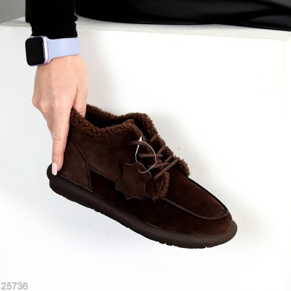 Стильні зимові низькі замшеві черевики колір Шоколад