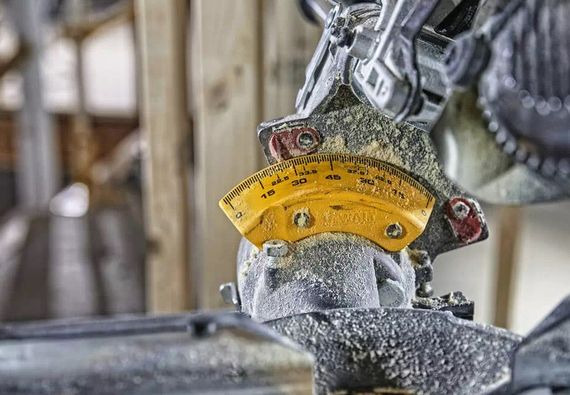 Пила торцювальна акумуляторна DeWalt без АКБ та ЗП DCS727N | Зображення 8