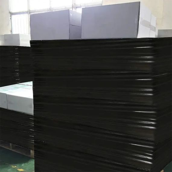 Стрейч плівка 17 мкм — 500 мм × 2.2 кг — чорний / 220 м | Зображення 1