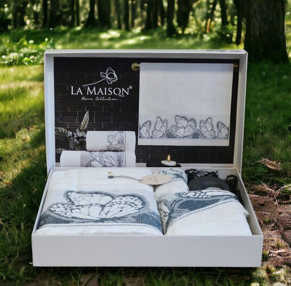 Подарочный набор полотенец La Maison, 3 шт. со свечой Nola Ekru | Зображення 2