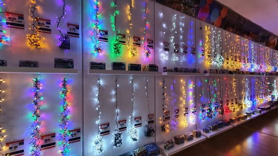 Гирлянда нитка 300LED warm 100-10 LED флеш на черном проводе ∙ Провод гирлянда шарики 300 LED | Зображення 4