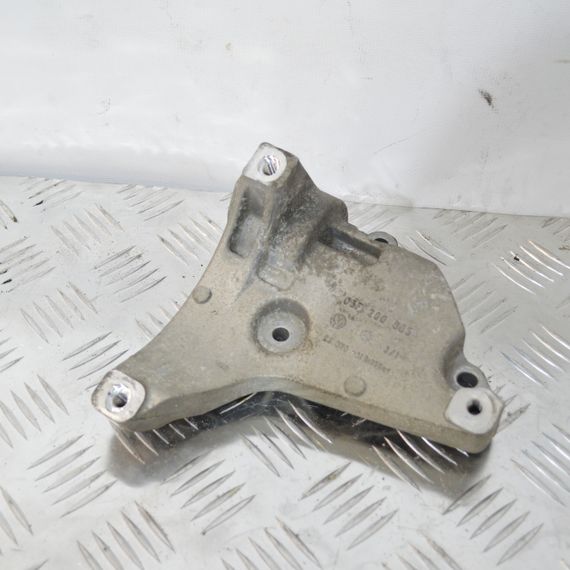 Кронштейн кріплення компресора кондиціонера 1.2 TSI Skoda Fabia II Rapid 2007-2019 Лапа компресора кондиціонера Шкода 03F260885