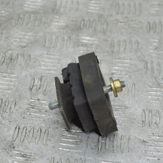 Подушка коробки передач BMW E60 E61 E63 E64 2003-2010 Подушка кріплення КПП БМВ е60 22316761093 6761093 | Зображення 1