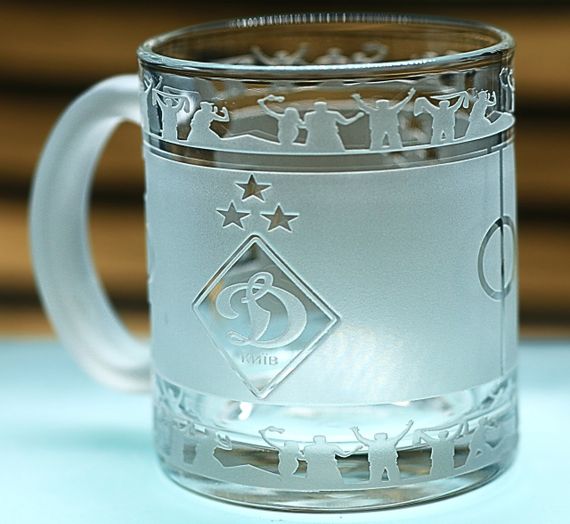 Скляна чашка 320 мл ФК Динамо Київ з гравіюванням подарунок для фаната  футбольна кружка кругова | Зображення 1