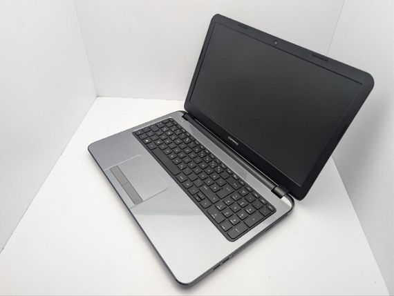 Ноутбук HP Compaq 15 / 15.6" (1366x768) TN / Intel Celeron N2840 (2 ядра по 2.16 - 2.58 GHz) / 8 GB DDR3 / 320 GB HDD / Intel HD Graphics / WebCam / DVD-ROM б/у | Зображення 6