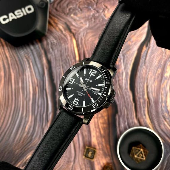 Чоловічий годинник Casio MTP-VD01BL-1B | Зображення 1