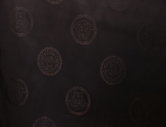 Підкладкова тканина Versace італійська віскозна чорна з надписом бренду твілового переплетіння MI 111