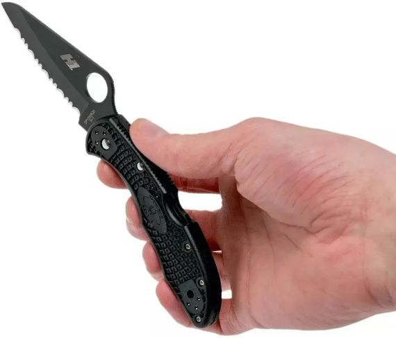 Ніж Spyderco Salt 2 Black Blade H-1 Serrated FRN Black | Зображення 3