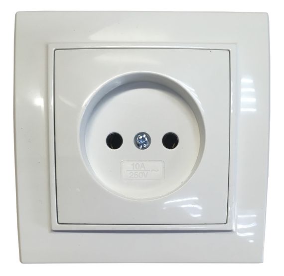 Розетка внутрішній установки 1-а б/з біла IP20 Malta Ny95000956