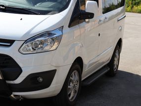 Бокові пороги Allmond Black (2 шт., алюміній) Коротка база для Ford Custom 2013-2024 рр
