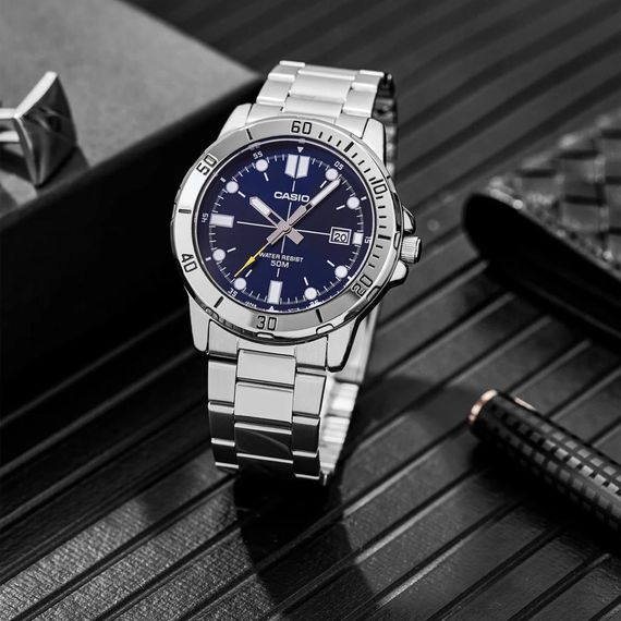 Чоловічий годинник Casio MTP-VD01D-2E | Зображення 1
