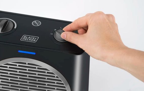 Тепловентилятор BLACK+DECKER 2,0 кВт, площа обігріву 15 кв.м., настільний, чорний (BXSH2003E) | Зображення 1