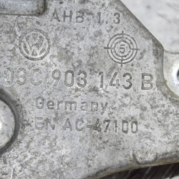 Кронштейн компресора кондиціонера 1.4 TSI Volkswagen Golf V 2003-2010 Фольксваген Гольф 5 03C903143B | Зображення 3