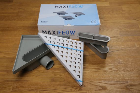 Трап для душа горизонтальний Maxiflow  з нержавіючої сталі з гідрозатвором трикутна решітка "Хвиля" (4062.0Y.050K) | Зображення 3