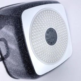 Кастрюля с крышкой квадрат Benson BN-360 (2,1л)