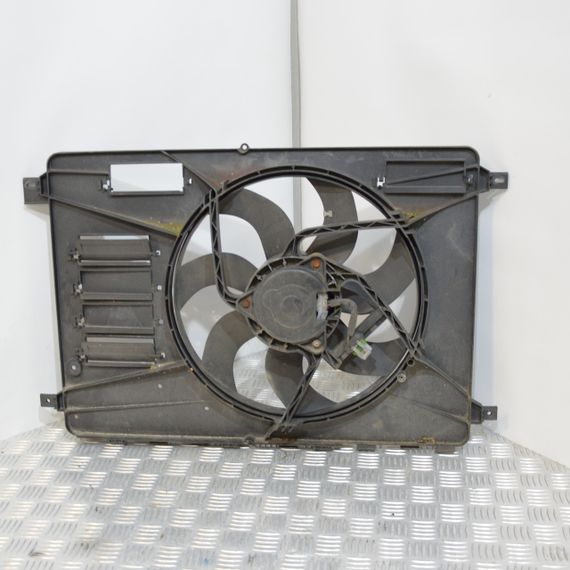 Вентилятор радиатора в сборе Ford Mondeo IV Galaxy II S-Max Kuga 2006-2015 Вентилятор радиатора Форд 6G918C607DG | Зображення 1