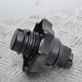 Болт кріплення запасного колеса Skoda Octavia A5 2009-2013 фіксатор запаски Шкода Фабія 1K0803899D