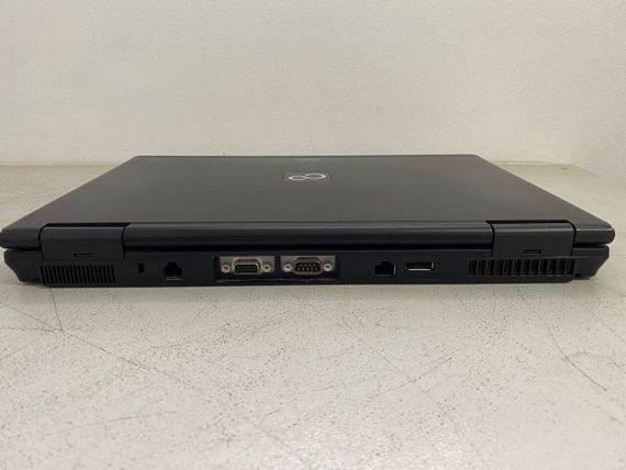 Ноутбук Fujitsu Celsius H700 / 15.6" (1920x1080) TN / Intel Core i7-620M (2 (4) ядра по 2.66 - 3.33 GHz) / 8 GB DDR3 / 128 GB SSD / nVidia Quadro FX 880M, 1 GB GDDR3, 128-bit / DVD-ROM б/в | Зображення 6