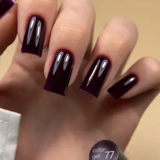 Гель-лак Valeri 077 "Ночный баклажан" 6 мл