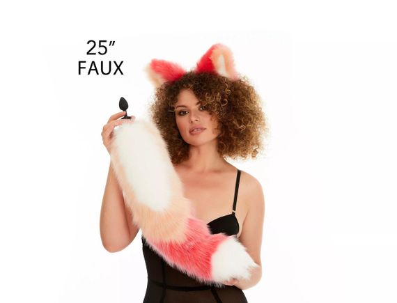 Анальний хутряний хвіст без пробки, Триколірний: Білий, персиковий, яскраво-рожевий з білим кінчиком, OKOVA 60 см. sexstyle