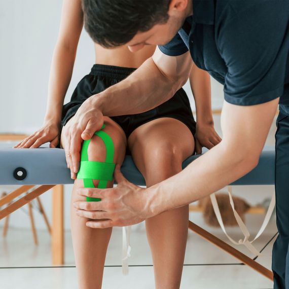 Стрічка кінезіологічна (кінезіо тейп) 4FIZJO 5 см x 5 м 4FJ0543 Green (P-5907739315984) | Зображення 3