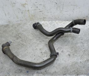 Патрубок системи охолодження 1.2 / 1.4 TFSI Audi A3 Q2 2012-2024 Шланг води Ауді 5Q0121049AD