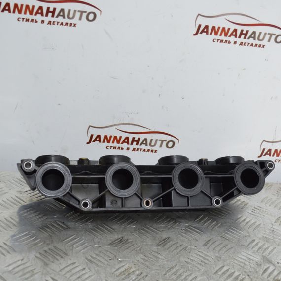 Впускний колектор 2.2 DCI 2.5 DCI Opel Vivaro Movano Опель Віваро Мовано 8200102358 | Зображення 1