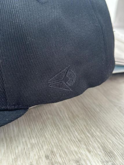 Кепка снепбек (Snapback)  з хрестиком Чорний з білим 56-61р (9057) | Зображення 6